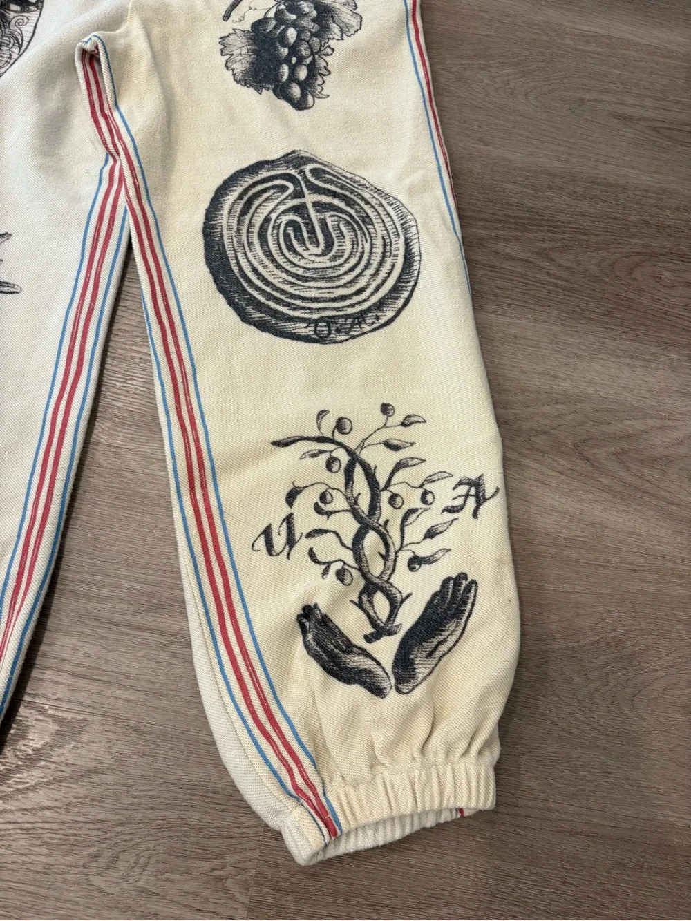 UNTITLED ARTWORKS  Sweats Reversed Track Pants